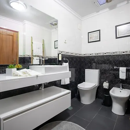 Lino's Family Apartment *